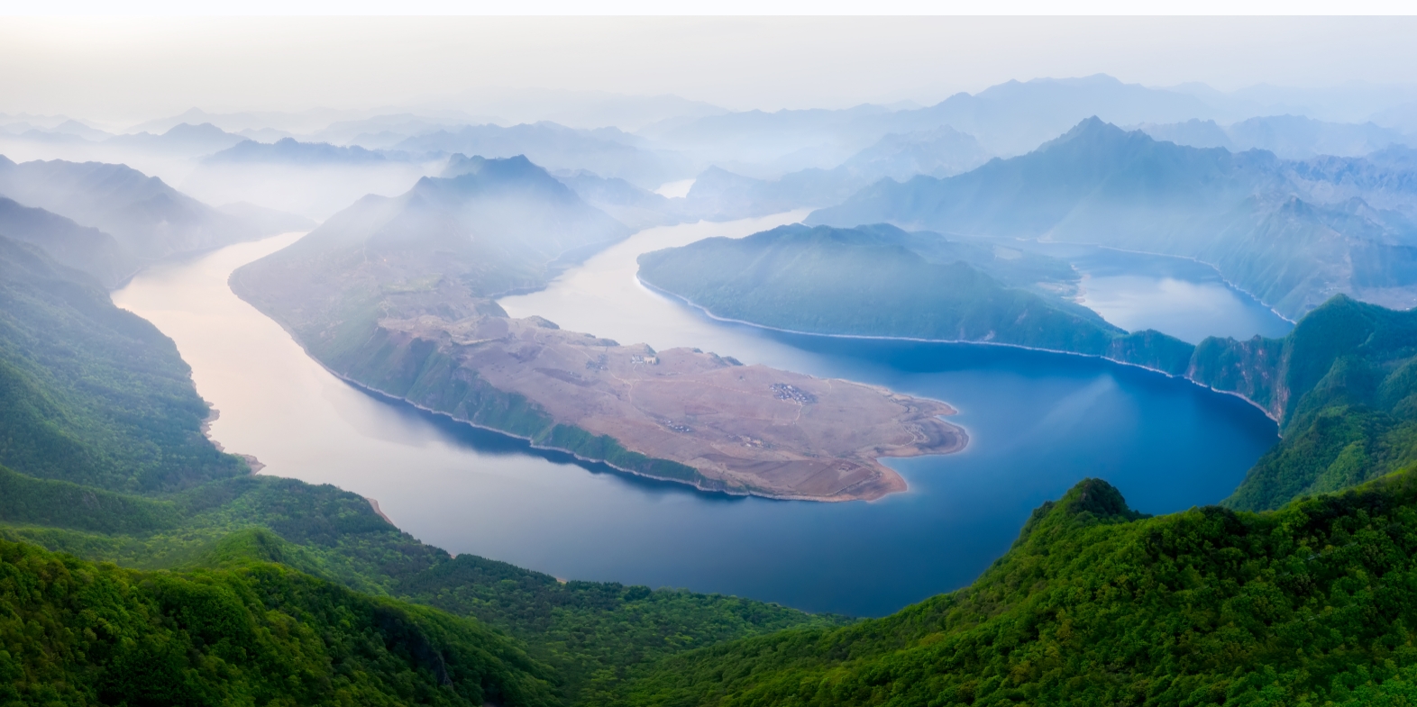 世界水日| 刷屏朋友圈的“蓝”—— 强化河湖长制 建设幸福河湖